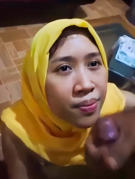 Crotin di Muka Malah Kena Mata