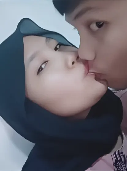 Tocil Kerudung Ngewe Merem Melek